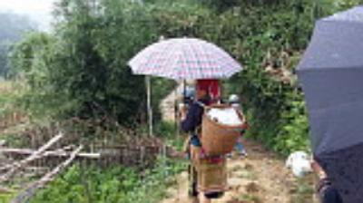 Du lịch Sapa theo chân phụ nữ Dao đỏ khám phá văn hóa bản Tả Phìn